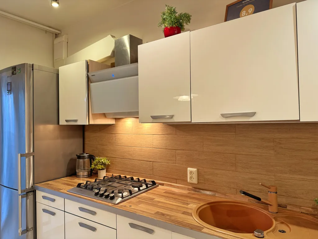 Квартира двухкомнатная на улице Максимова, 42 м², Ярославль — фото 19