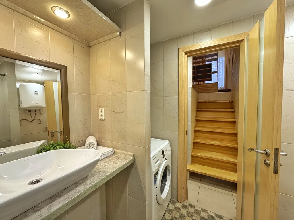 Квартира двухкомнатная на улице Максимова, 42 м², Ярославль — фото 26
