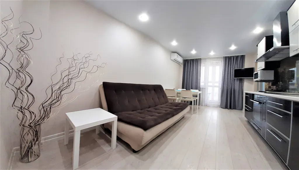 Студия однокомнатная на улице Средне-Московской, 46 м², Воронеж — спальня, фото 3