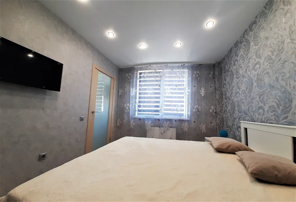 Студия однокомнатная на улице Средне-Московской, 46 м², Воронеж — спальня, фото 5