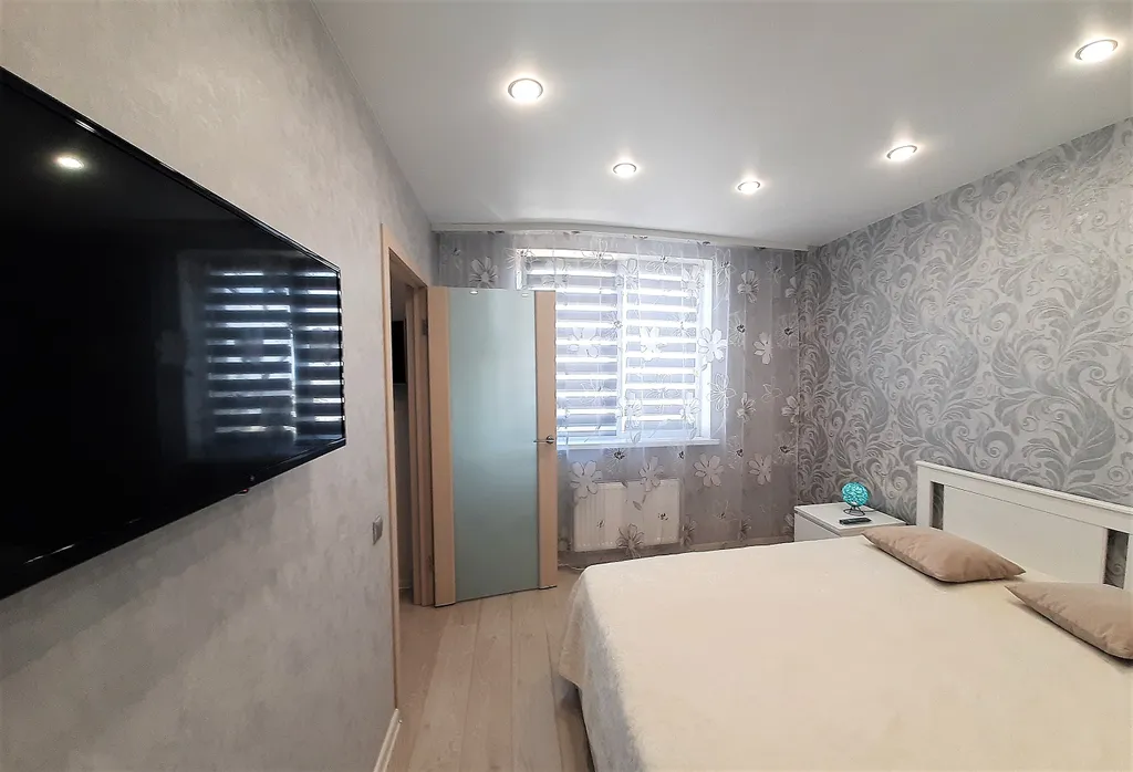 Студия однокомнатная на улице Средне-Московской, 46 м², Воронеж — спальня, фото 8