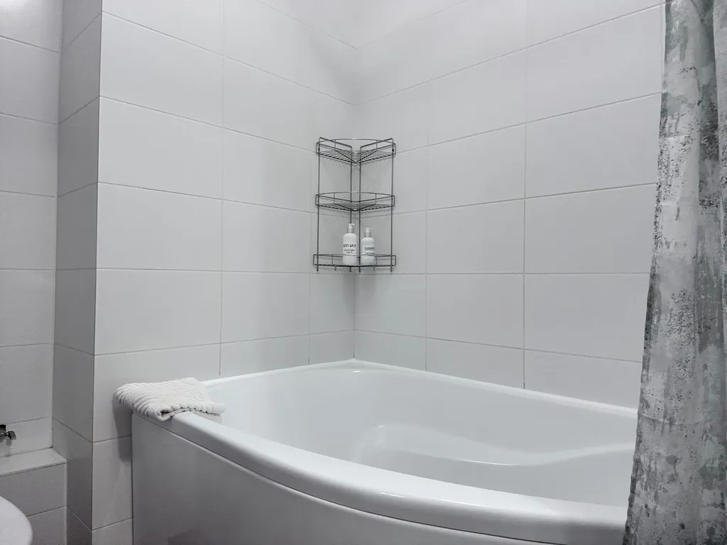 Квартира однокомнатная в Октябрьском, 50 м², Самара — ванная комната, фото 2