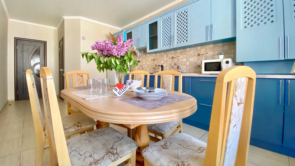 Квартира двухкомнатная на улице Орджоникидзе, 80 м², Ессентуки — фото 30