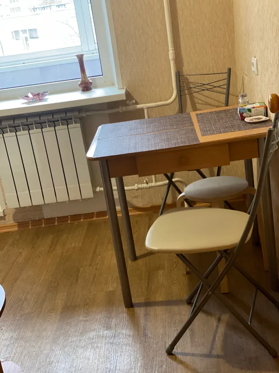 Квартира однокомнатная на улице Ровио, 36 м², Петрозаводск — кухня, фото 3