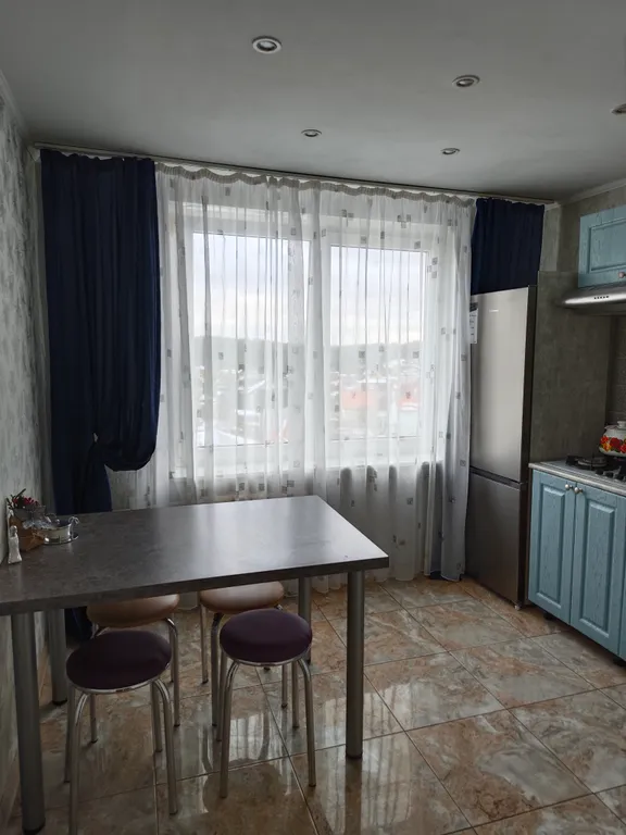 Квартира двухкомнатная на бульваре Гвардейском, 42 м², Балтийск — фото 3