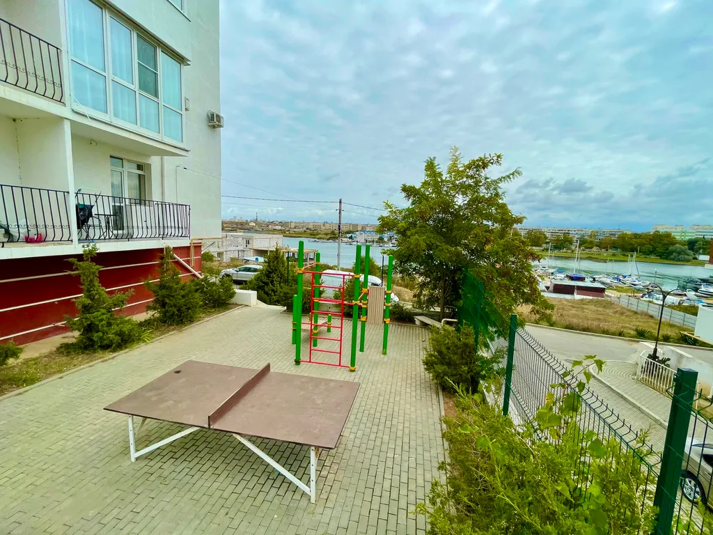 Квартира двухкомнатная в Гагаринском, 60 м², Севастополь — фото 14
