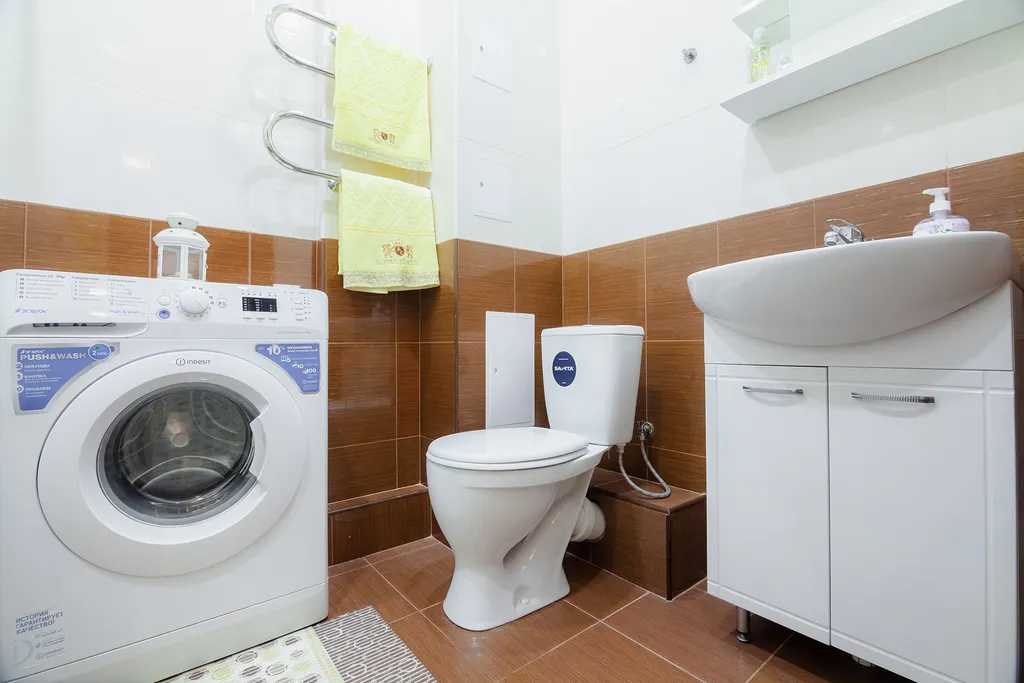 Квартира однокомнатная в Промышленном, 45 м², Самара — ванная комната, фото 2