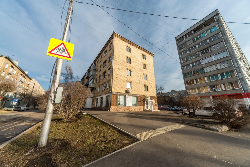 Квартира двухкомнатная в Центральном, 56 м², Красноярск — фото 16
