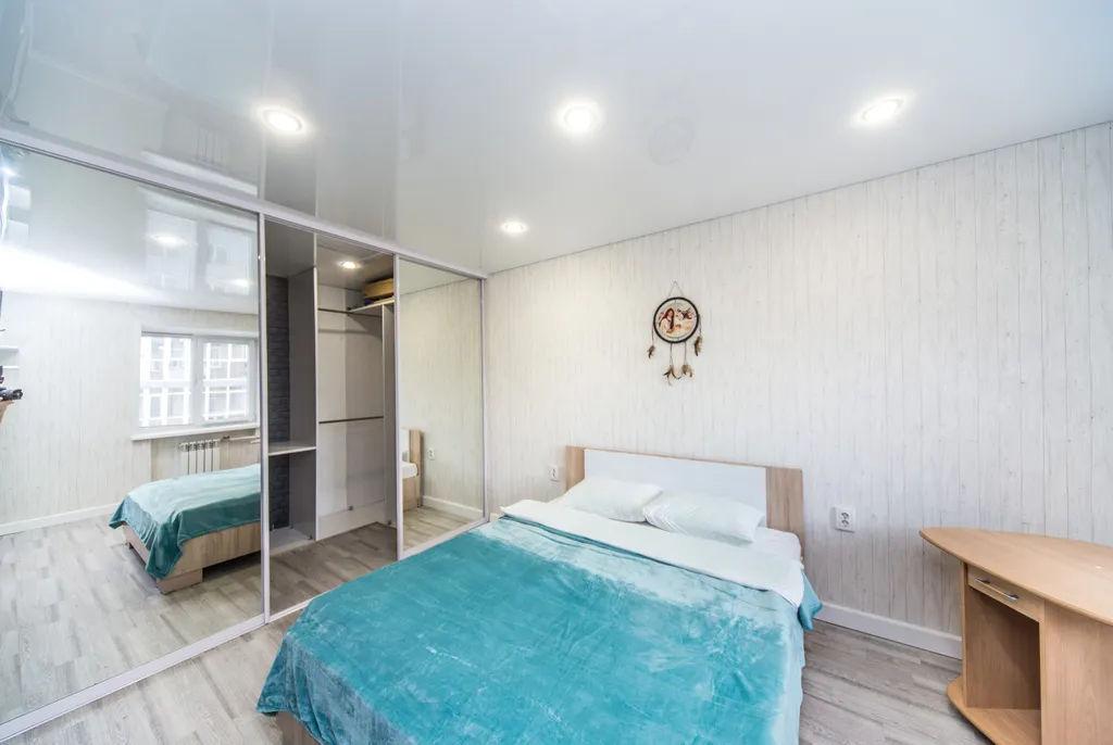 Квартира двухкомнатная в Центральном, 56 м², Красноярск — фото 2