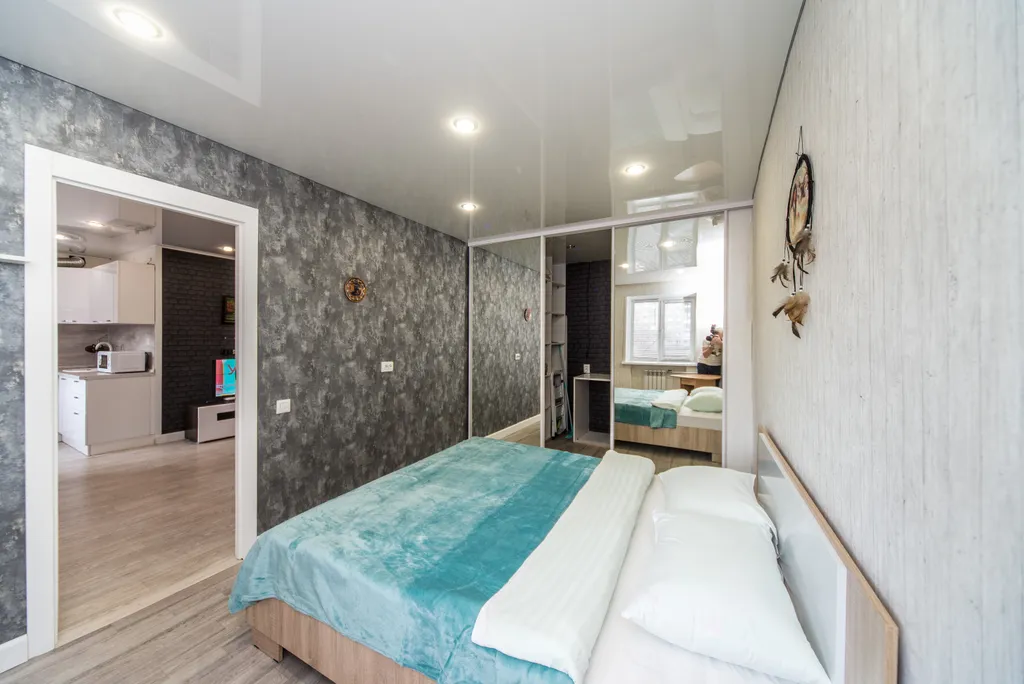 Квартира двухкомнатная в Центральном, 56 м², Красноярск — фото 3