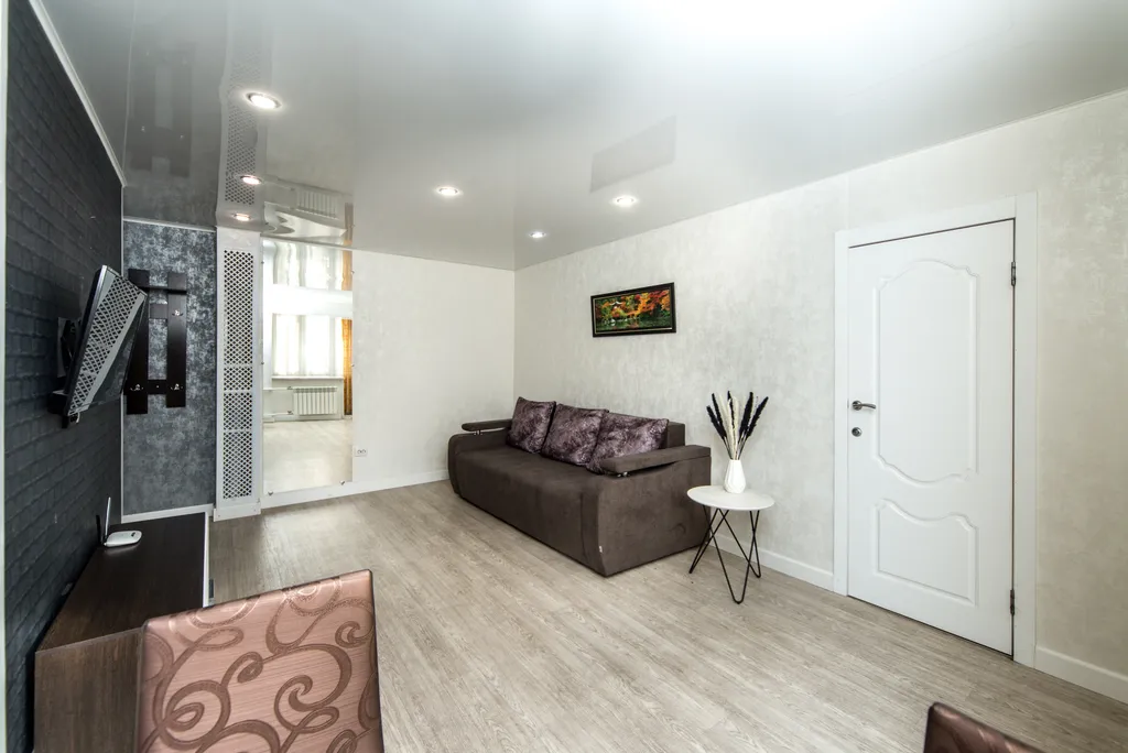 Квартира двухкомнатная в Центральном, 56 м², Красноярск — фото 7