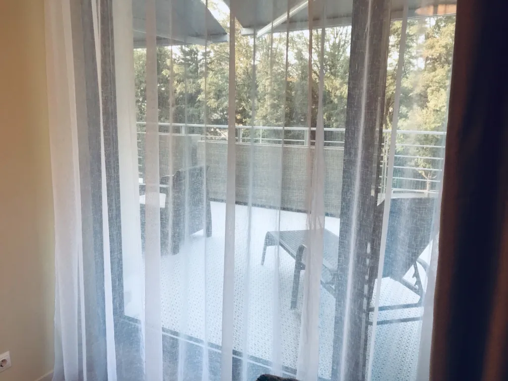 Апартаменты трёхкомнатные на улице Ленинградской, 94 м², Дагомыс — вид из окна