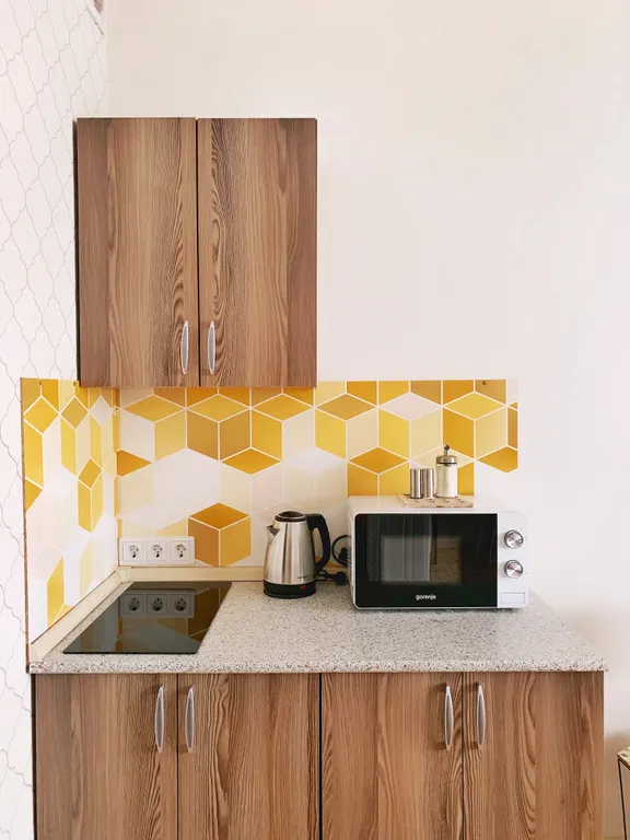 Студия однокомнатная в Центральном, 30 м², Красноярск — кухня, фото 4