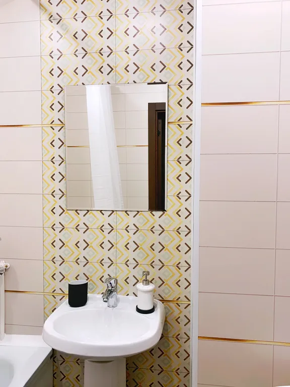 Студия однокомнатная в Центральном, 30 м², Красноярск — ванная комната, фото 2