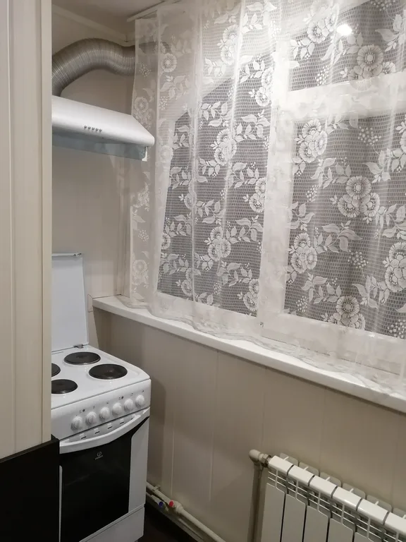 Квартира двухкомнатная на проспекте Победы, 57 м², Кисловодск — кухня, фото 4