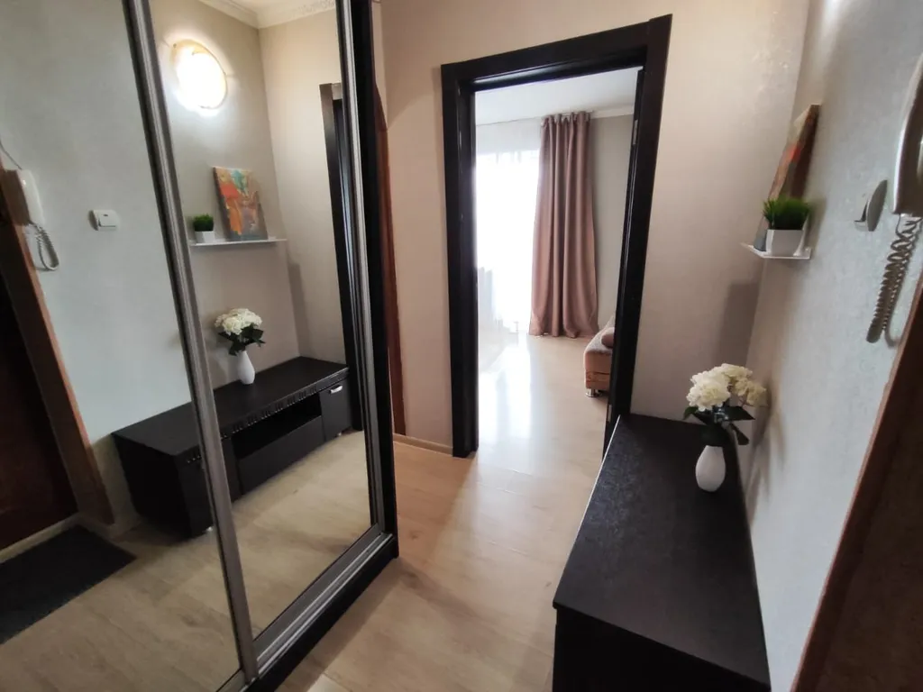 Квартира двухкомнатная в Фрунзенском, 45 м², Владивосток — фото 11
