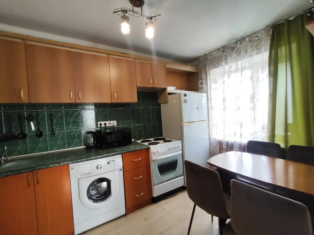 Квартира двухкомнатная в Фрунзенском, 45 м², Владивосток — фото 16