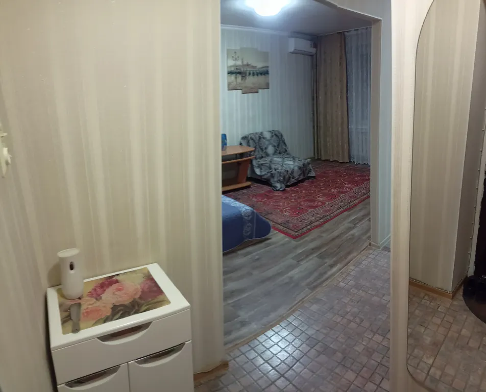 Квартира однокомнатная на улице Чехова, 35 м², Таганрог — спальня, фото 2