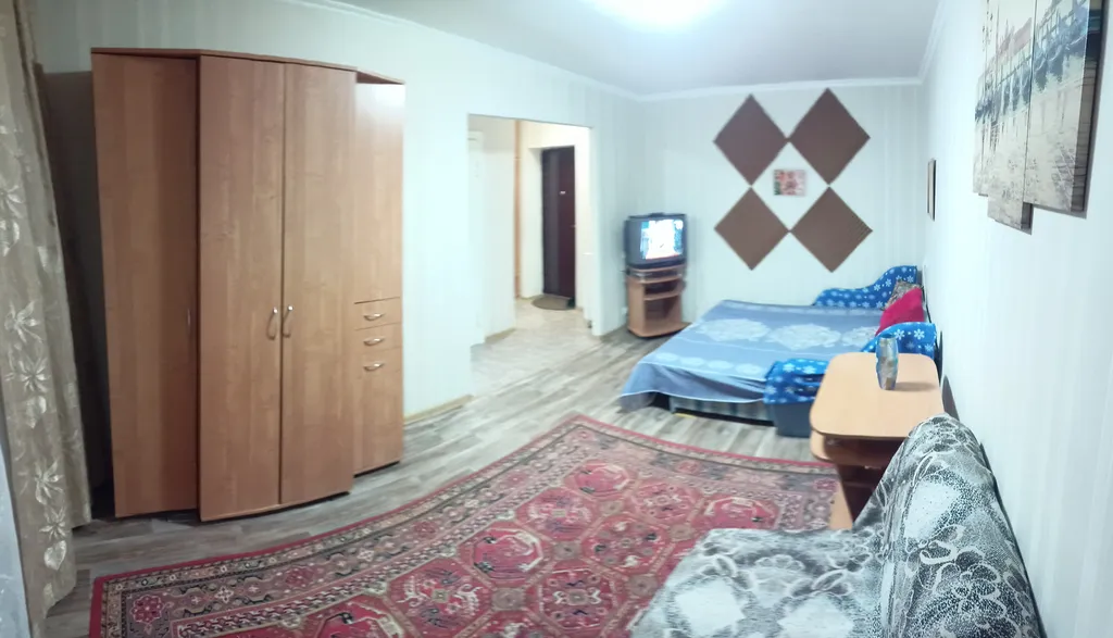 Квартира однокомнатная на улице Чехова, 35 м², Таганрог — спальня, фото 3