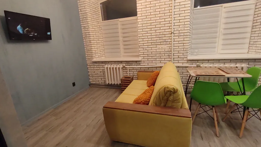 Квартира двухкомнатная на улице Льва Толстого, 40 м², Псков — спальня, фото 4