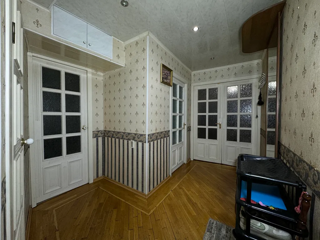 Квартира двухкомнатная на улице Мире, 48 м², Азов — фото 10