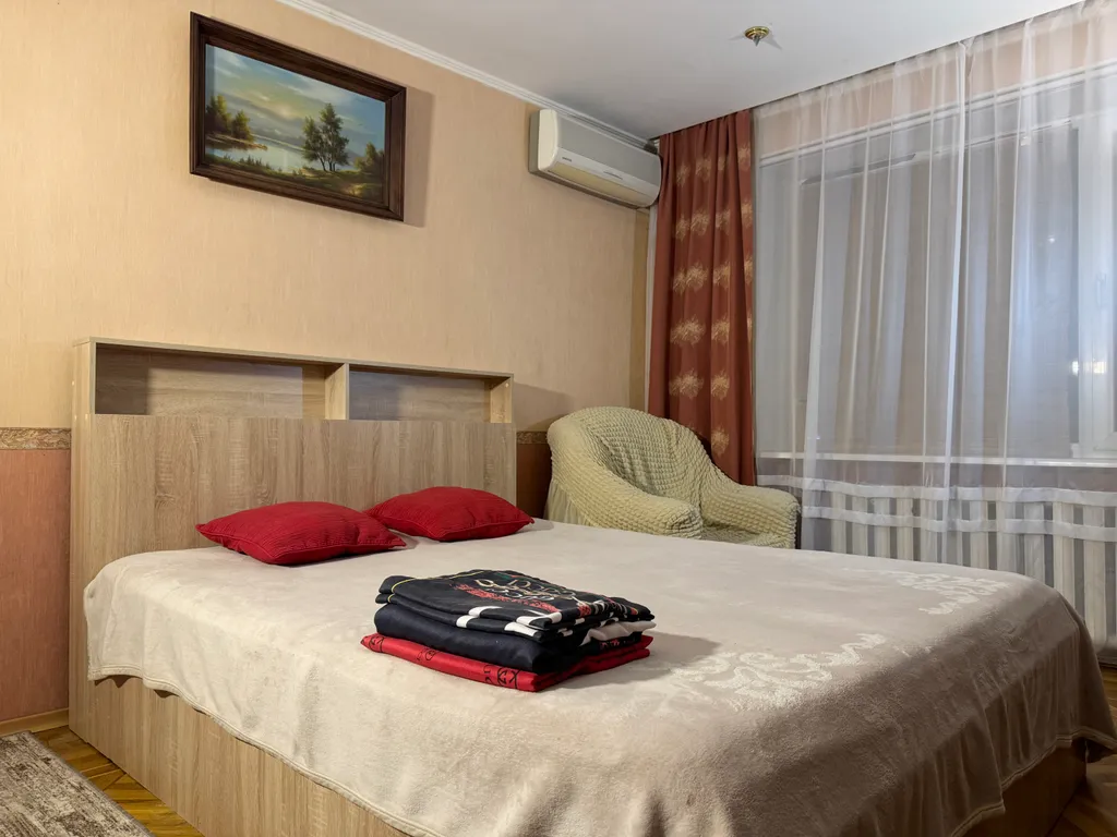 Квартира двухкомнатная на улице Мире, 48 м², Азов — фото 2