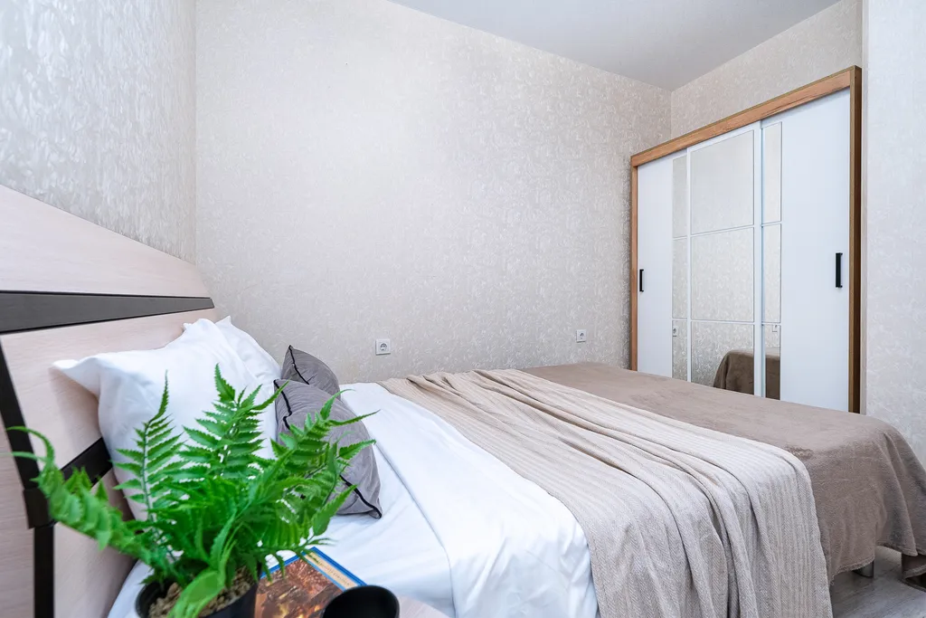 Апартаменты двухкомнатные на улице Коммунарове, 45 м², Краснодар — фото 11