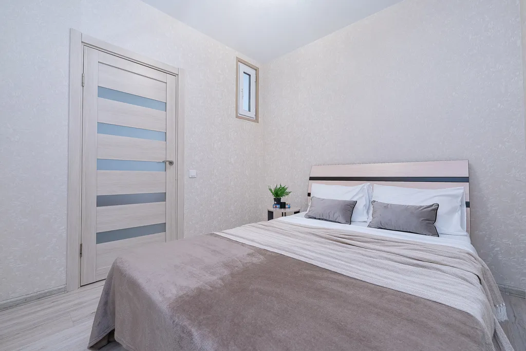 Апартаменты двухкомнатные на улице Коммунарове, 45 м², Краснодар — фото 12