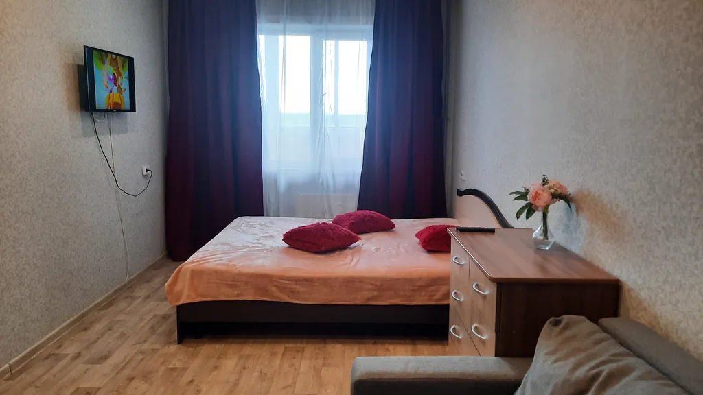 Квартира однокомнатная на улице Емлина, 38 м², Первоуральск — фото 11