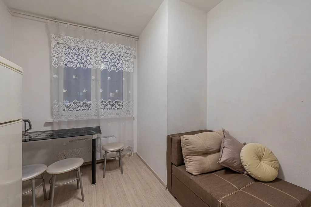 Квартира однокомнатная на улице Александра Козицына, 30 м², Верхняя Пышма — фото 2