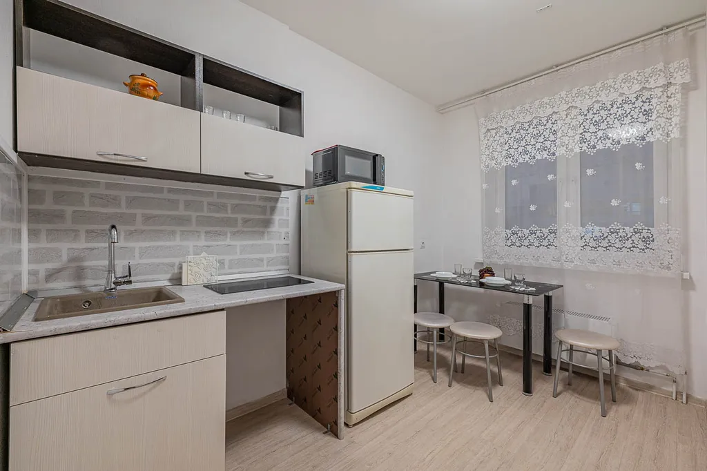 Квартира однокомнатная на улице Александра Козицына, 30 м², Верхняя Пышма — фото 3