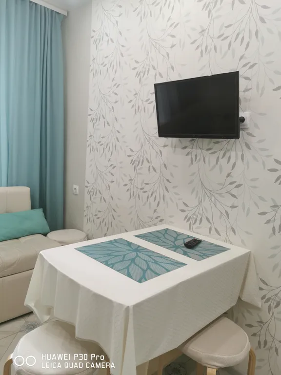 Квартира двухкомнатная на проспекте 9-й Пятилетки, 42 м², Чебоксары — спальня, фото 3