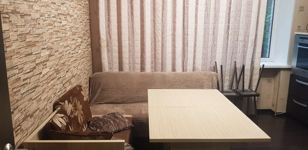 Квартира трёхкомнатная в Фрунзенском, 70 м², Владивосток — фото 11