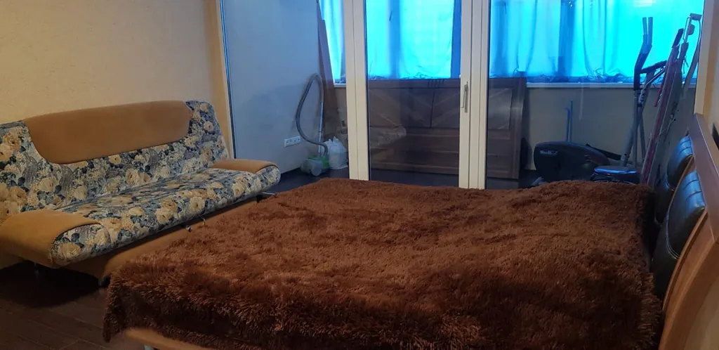 Квартира трёхкомнатная в Фрунзенском, 70 м², Владивосток — фото 4