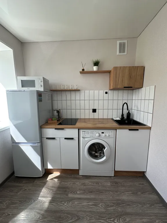 Квартира однокомнатная на улице Республики, 31 м², Тюмень — фото 10