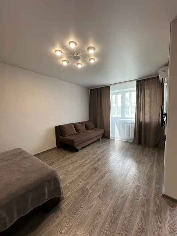 Квартира однокомнатная на улице Республики, 31 м², Тюмень — фото 3