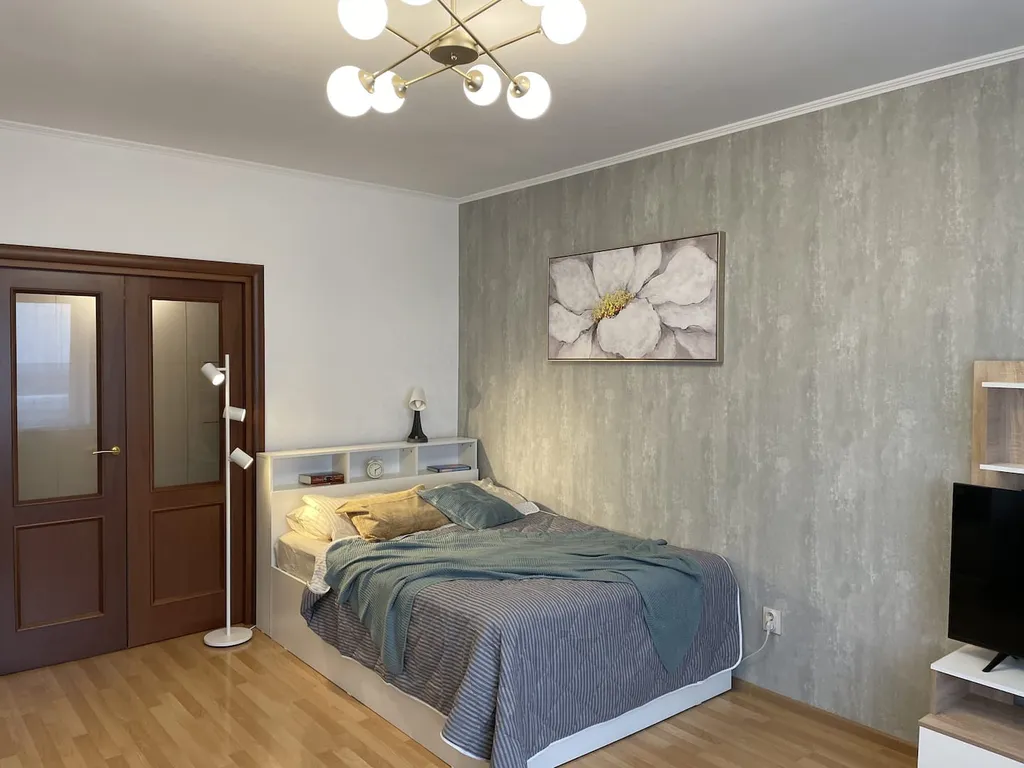 Квартира однокомнатная в Железнодорожном, 45 м², Самара — спальня, фото 5