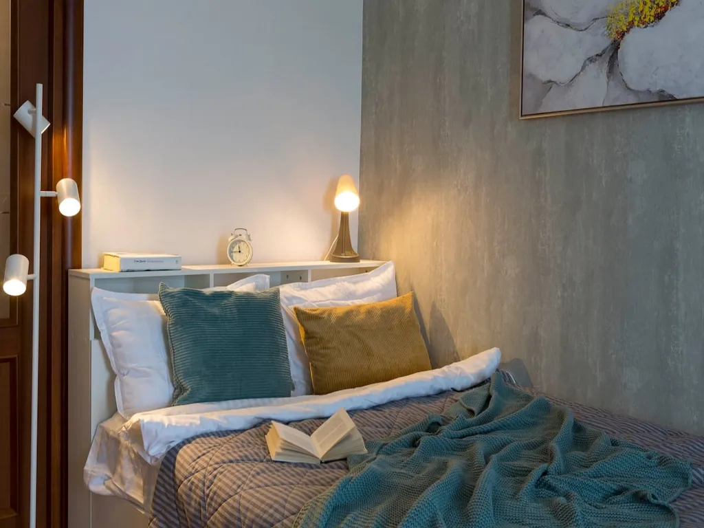 Квартира однокомнатная в Железнодорожном, 45 м², Самара — спальня, фото 6
