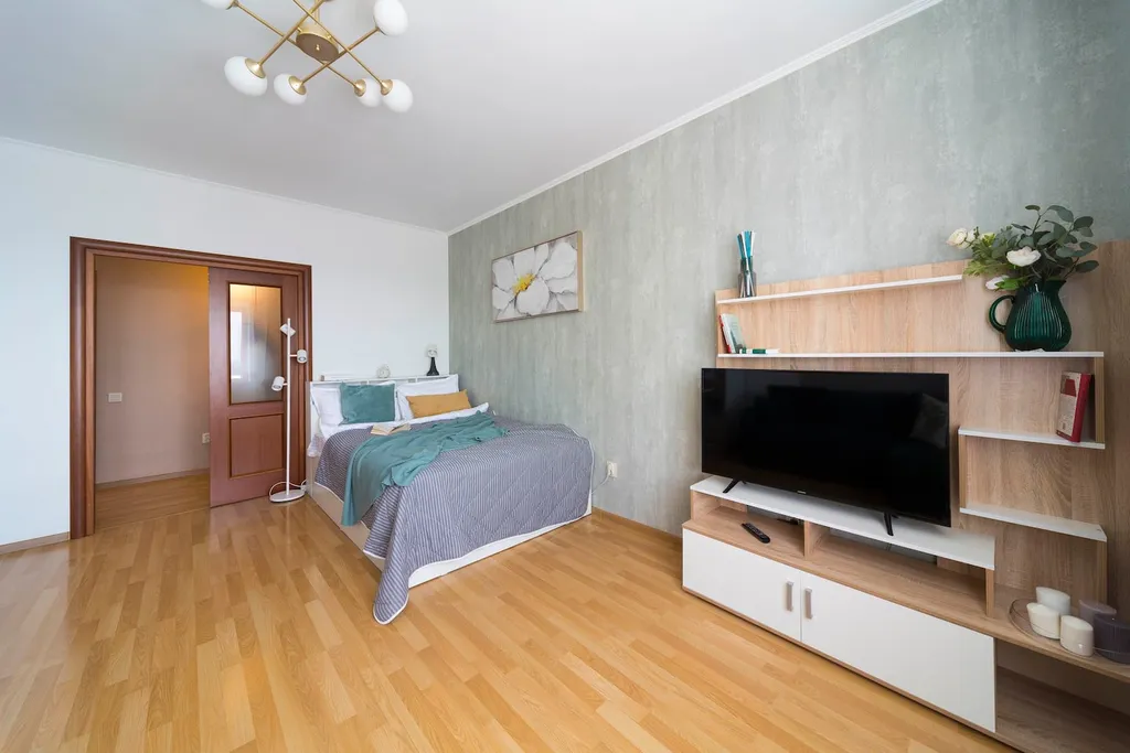 Квартира однокомнатная в Железнодорожном, 45 м², Самара — спальня, фото 2