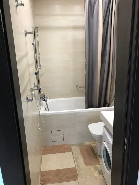 Студия однокомнатная в Адлерском, 40 м², Красная Поляна — ванная комната