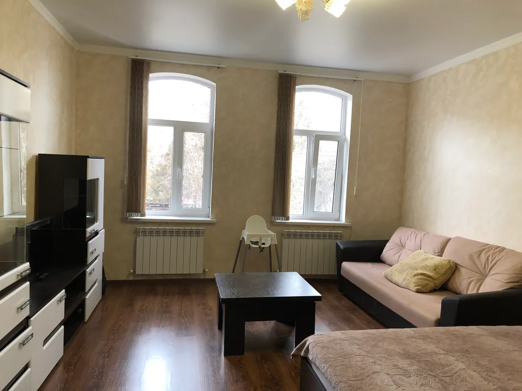 Апартаменты однокомнатные на улице Берёзовской, 40 м², Кисловодск — спальня, фото 5