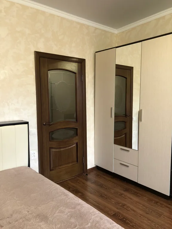 Апартаменты однокомнатные на улице Берёзовской, 40 м², Кисловодск — спальня, фото 3