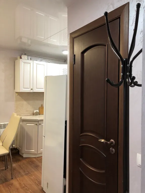 Апартаменты однокомнатные на улице Берёзовской, 40 м², Кисловодск — кухня, фото 3
