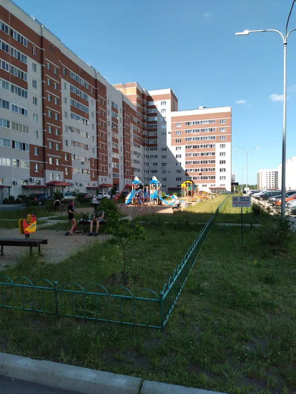 Квартира однокомнатная на улице Большой Московской, 44 м², Великий Новгород — двор