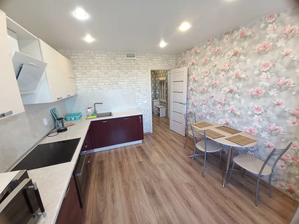 Квартира однокомнатная на улице Большой Московской, 44 м², Великий Новгород — кухня, фото 3