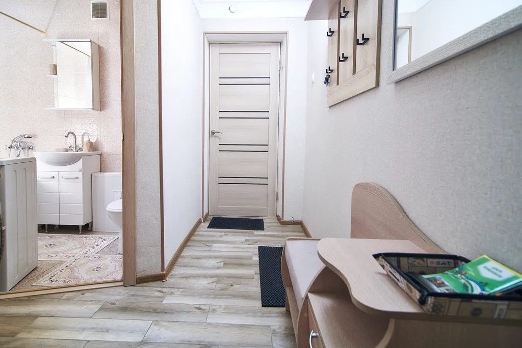 Квартира двухкомнатная на улице Свердлова, 60 м², Кисловодск — фото 11