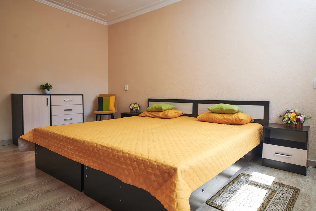 Квартира двухкомнатная на улице Свердлова, 60 м², Кисловодск — фото 13