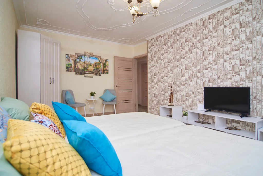 Квартира двухкомнатная на улице Свердлова, 60 м², Кисловодск — фото 2