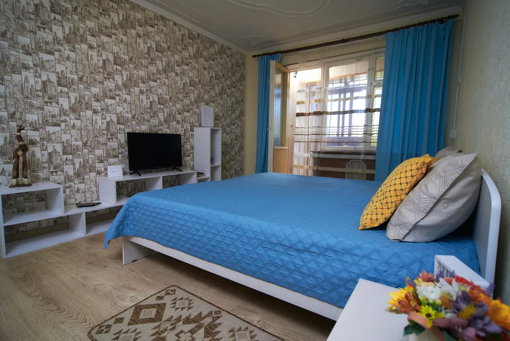 Квартира двухкомнатная на улице Свердлова, 60 м², Кисловодск — фото 20