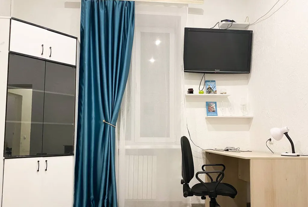 Квартира трёхкомнатная в Ленинском, 65 м², Севастополь — фото 12
